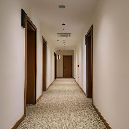 Valza Boutique Hotel Вльора Екстер'єр фото