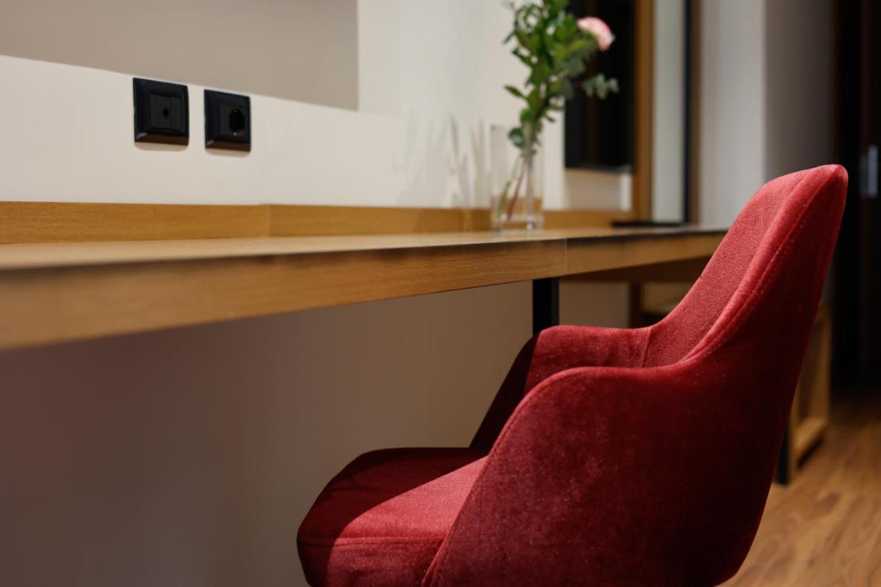 Valza Boutique Hotel Вльора Екстер'єр фото