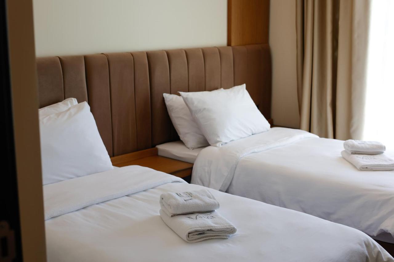 Valza Boutique Hotel Вльора Екстер'єр фото